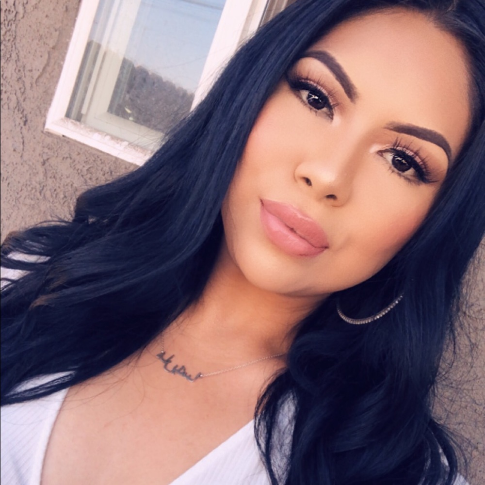 Meet your Posher, Maritza